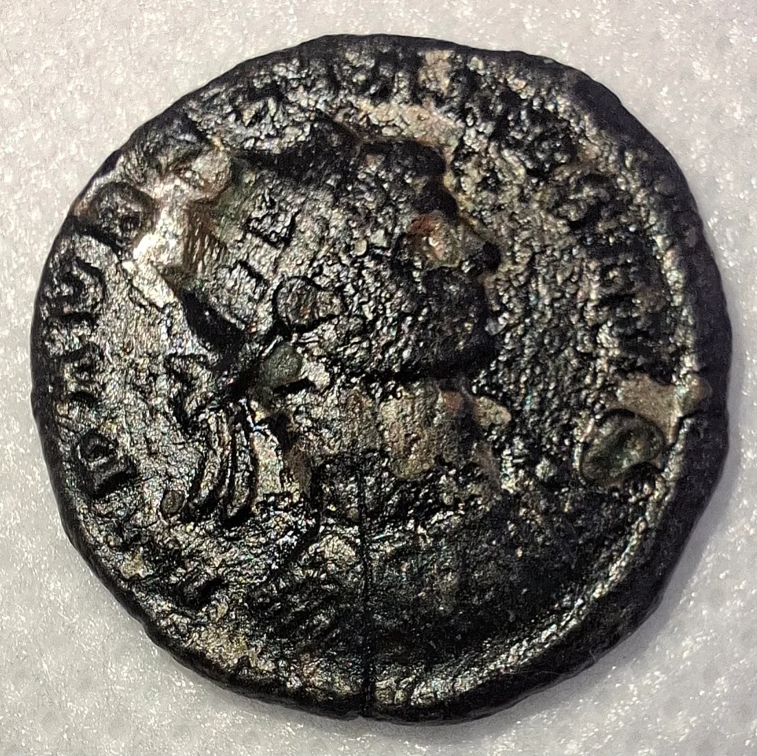 Anverso da moeda TH-N-0070 — Aureliano. Antoniniano Sol Invictus. Roma, 275 d.C. RIC 64