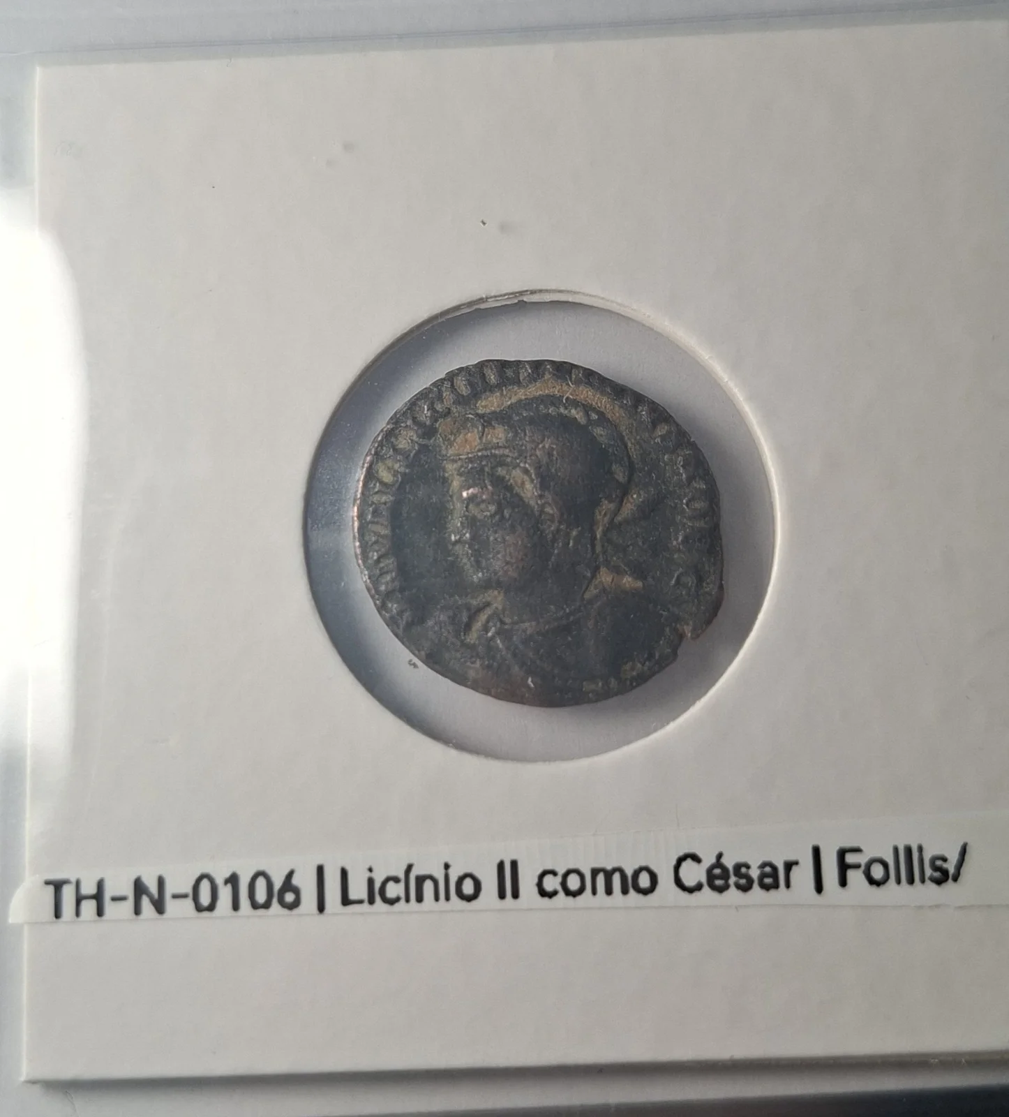 Complementar da moeda TH-N-0106 — Licínio II como César. Follis ou nummus