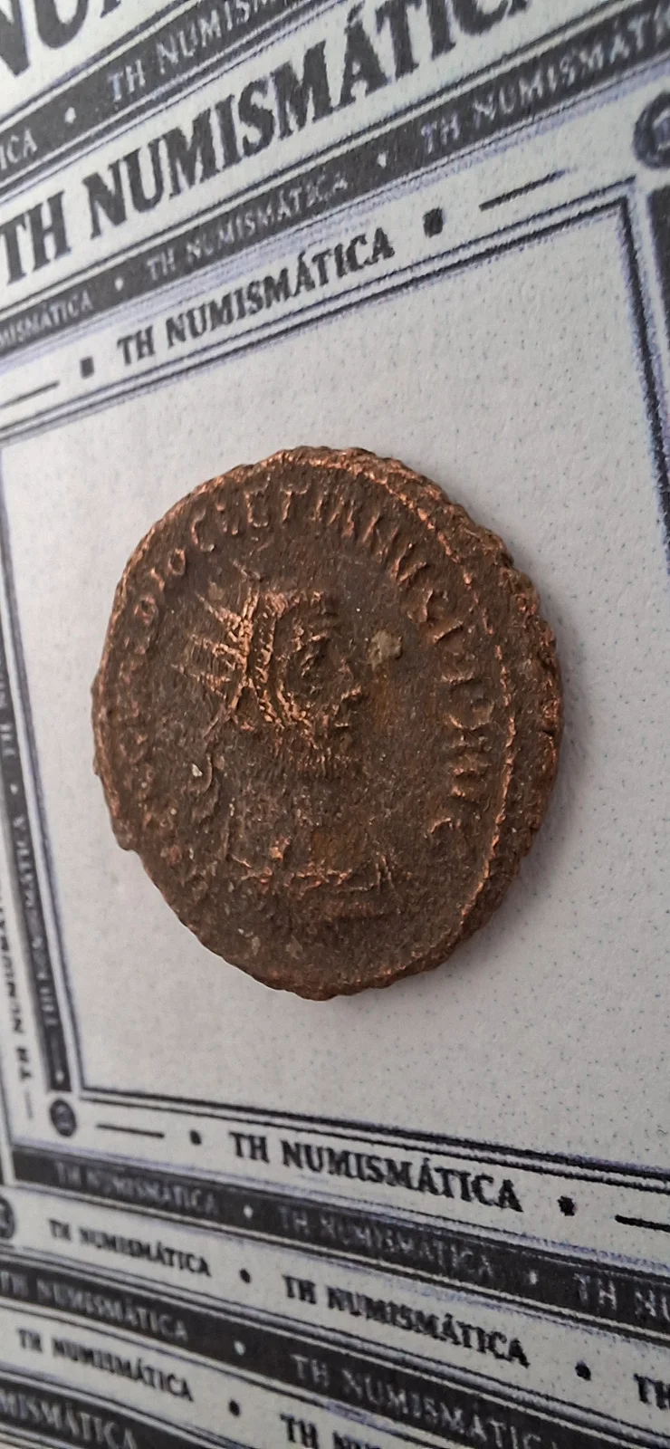 Anverso ampliado da moeda TH-N-0232 — Diocleciano. Antoniniano prateado