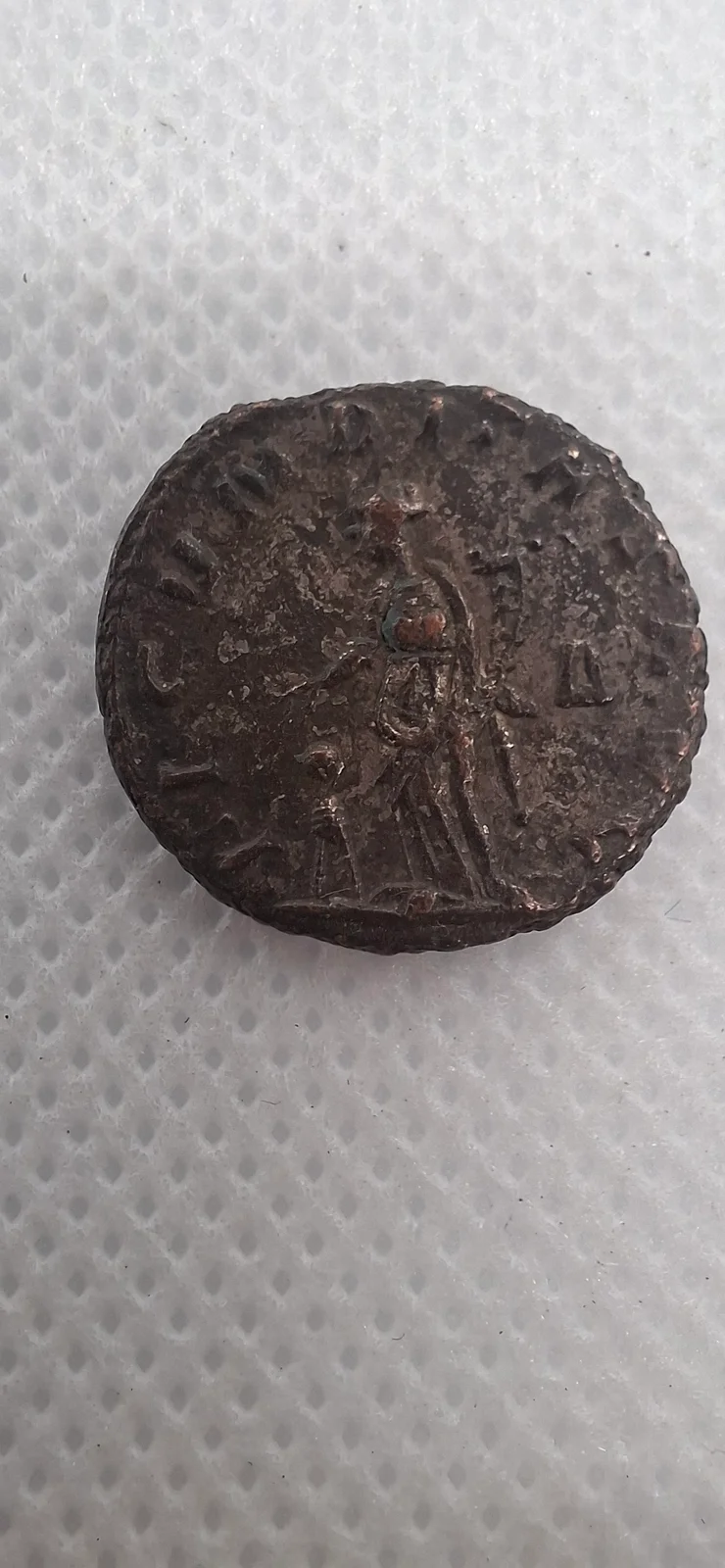 Reverso da moeda TH-N-0239 — Salonina. Antoniniano de bilão. FECVNDITAS AVG. Fecunditas com criança e cornucópia