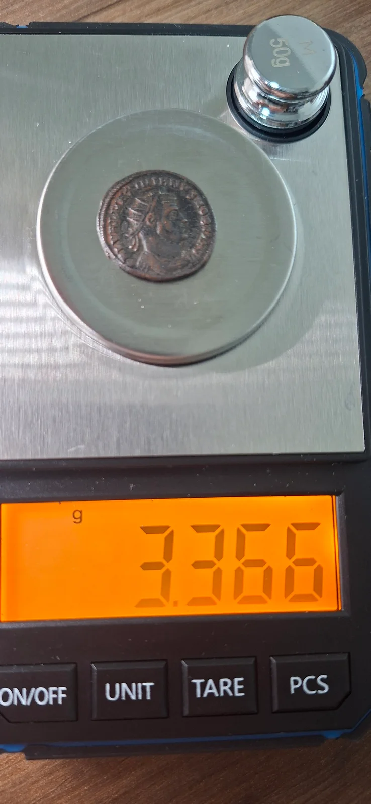 Peso (balança) da moeda TH-N-0241 — Galieno. Antoniniano