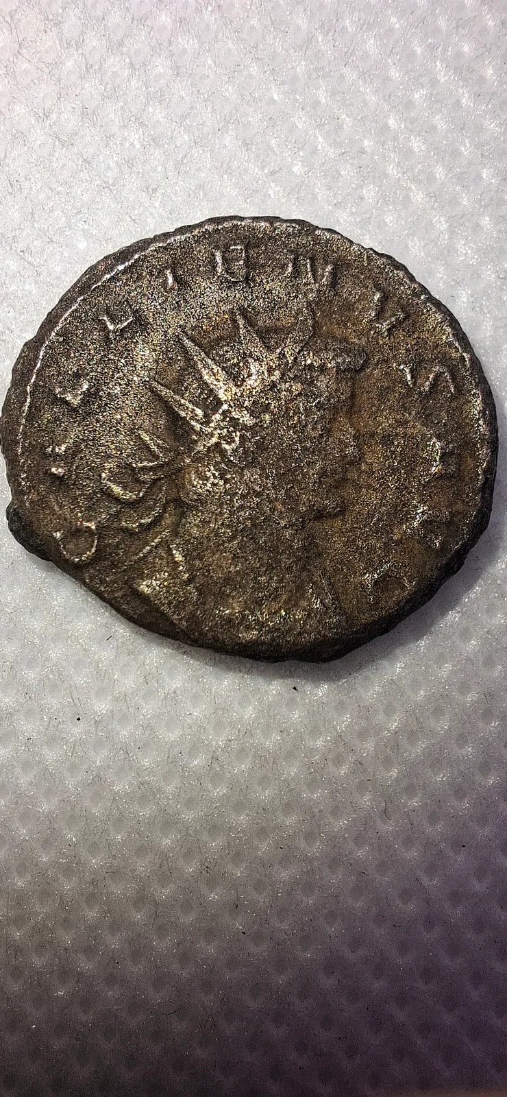 Anverso da moeda TH-N-0244 — Galieno. Antoniniano de bilão. AEQVITAS AVG. Aequitas com balança e cornucópia