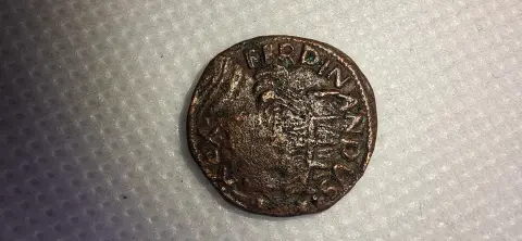 Anverso ampliado da moeda TH-N-0245 — Ferdinando I de Aragão. 1 cavallo AE. Cavalo