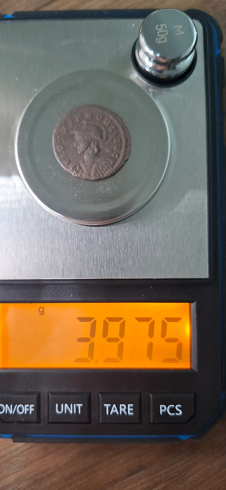 Peso (balança) da moeda TH-N-0248 — Probo. Antoniniano prateado. CONSERVAT AVG. Sol