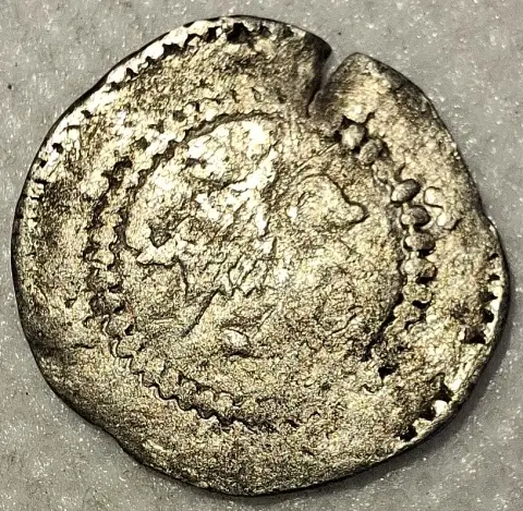 Anverso ampliado da moeda TH-N-0267 — Đurađ I Branković. Dinar de prata