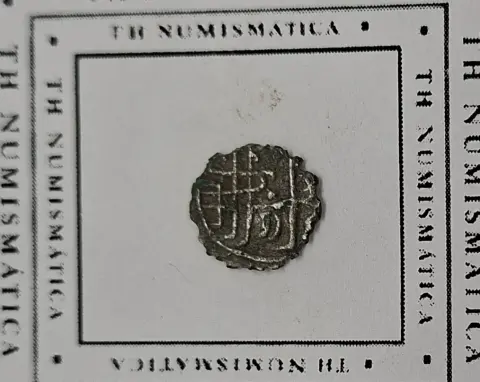 Anverso ampliado da moeda TH-N-0486 — Império Otomano, Selim I, Akçe Fourrée, séc. XVI, 9 mm